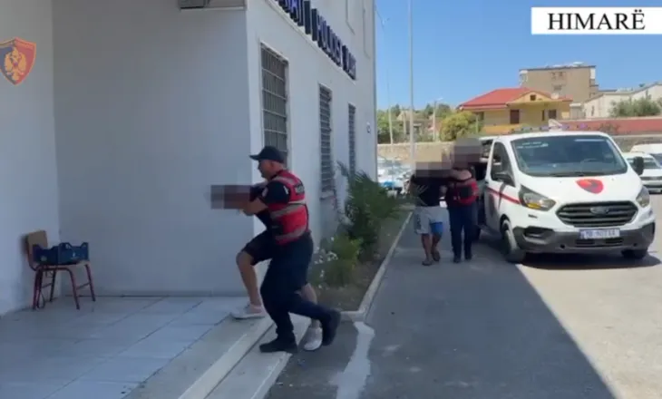 Mbajtën peng dhe kërcënuan një 70-vjeçar në shtëpinë e tij për ta grabitur, arrestohen 3 persona në Himarë