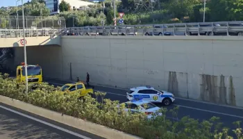 Mbeti i plagosur pas aksidentit te rrethrrotullimi në TEG, humb jetën edhe personi i dytë që ndodhej në betoniere