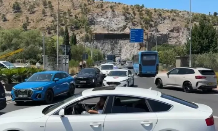 Mbi 2 milionë hyrje në Shkodër/ Fluksi në kufi rrit lëvizjet, 40% më pak aksidente në këtë qark