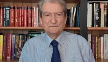 ‘Mbrëmë shqiptarët përsëritën 20 Shkurtin e 1991’, Berisha: I organizuan Ramës me simbolizma, funeralin e tij politik