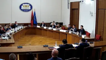“Mbylle gojën o legen”/ Plas debati te Komisioni i ‘Zgjedhores’, Manja i kthehet ashpër Ivi Kasos
