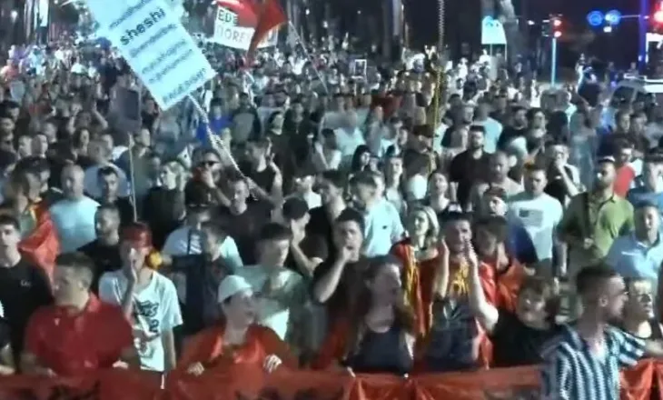 Mbyllet dita e 47-të e revoltës, protestuesit rikthehen te Kryeministria pas marshimit: Arrestoni Ramën dhe Ballukun!