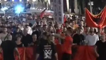 Mbyllet protesta, qytetarët kërkojnë dorëheqjen e Ramës: Nesër më shumë!