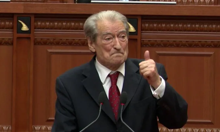 “Me draftin tuaj, synoni të zhdukni 20 bashki”, Berisha i përgjigjet Ballës  për reformën territoriale