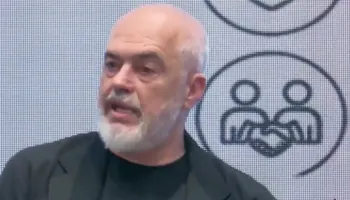 “Me lekët tonë po i bëni…”/ Programi ‘Dyfisho sipërmarrjen tënde’, Rama-komentuesve: Ka qeveri që bëjnë punë të mira