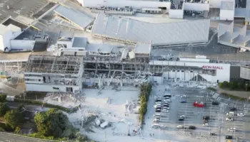 Më shumë se 50 të plagosur nga tërmeti në Japoni, 40,000 familje pa energji elektrike, çarje në rrugë