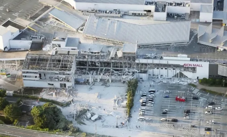 Më shumë se 50 të plagosur nga tërmeti në Japoni, 40,000 familje pa energji elektrike, çarje në rrugë