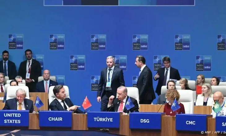 Media holandeze: Pse liderët e NATO-s nuk e përmendin Shqipërinë si organizatore të samitit të ardhshëm
