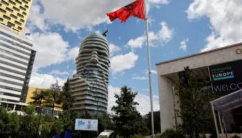 Media italiane: ‘Albanian Files’ tregon qartë se Rama është ‘Kumbari’ që ka kontroll absolut mbi Shqipërinë