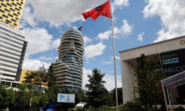 Media italiane: ‘Albanian Files’ tregon qartë se Rama është ‘Kumbari’ që ka kontroll absolut mbi Shqipërinë