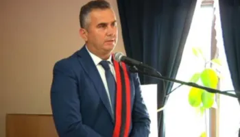 Merret i pandehur Fredi Kokoneshi, ish-kryebashkiaku i Divjakës akuzohet për shpërdorim detyre