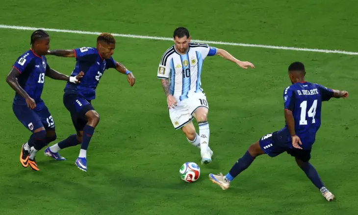 Messi bën shaka me lojtarët e Kepit të Gjelbër: Në fushë më godisnin pa mëshirë, pastaj më kërkuan fanellën