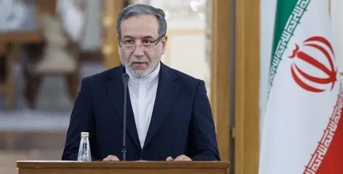 Ministri i Jashtëm iranian reagon ndaj Trumpit: Irani ka qenë dhe do mbetet gjithmonë roja i Ngushticës së Hormuzit