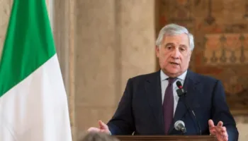 Ministri Tajani: Italia nuk do t’u përgjigjet më provokimeve të Trumpit