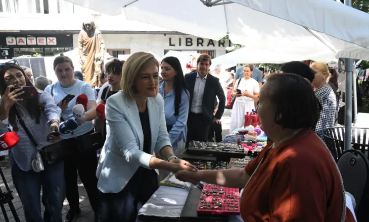 Ministrja Kusari-Lila mori pjesë në hapjen e Panairit të Gruas, riafirmon mbështetjen për gratë ndërmarrëse