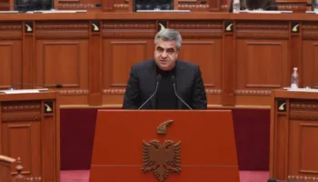 Miratohet ligji i ri për librin, Gonxhja: Reformë që vendos leximin në qendër të politikave kulturore