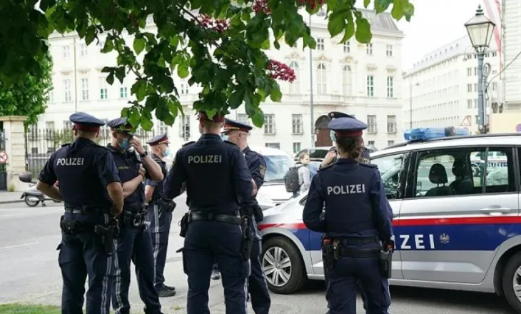 Mjeku gjerman dënohet me burgim të përjetshëm, vrau 15 pacientë
