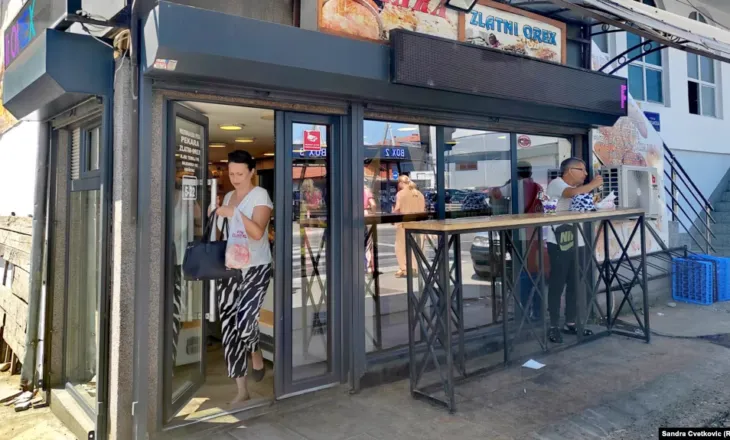 ‘Mos blini te shqiptarët’/ Skandal në Serbi: Posteri racist mbetet pa ndëshkim, Prokuroria mbyll rastin