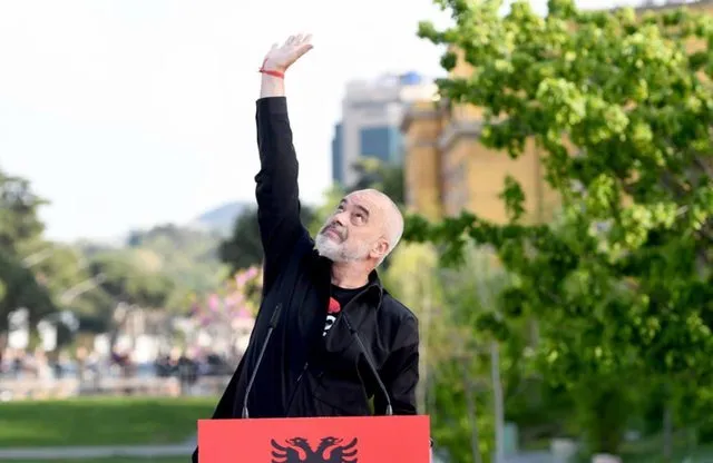 Ndryshimi i ri i Partisë Socialiste