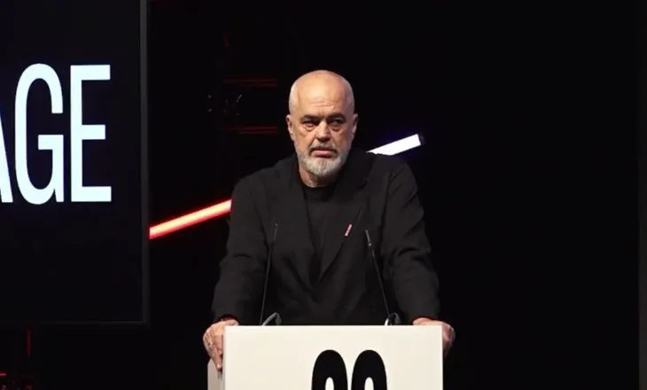 “Në atë Bulevard ku sot festojnë lirinë flamingot, janë vrarë njerëz”, Rama nga Gjermania: Protesta, mesazh për qeverinë!
