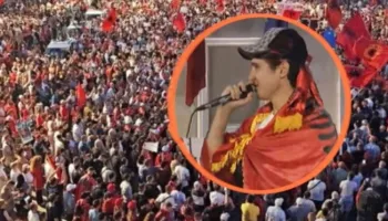 ‘Ne duam të hamë, të pimë dhe të q***’/ I riu nuk përmbahet në protestë
