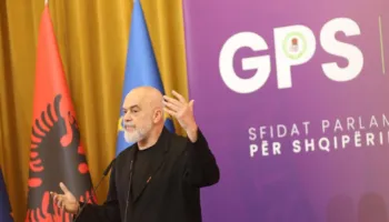 “Në pasqyrën e bulevardit të flamingove pashë një të vërtetë tronditëse”, Rama: Hendek mes fakteve tona dhe përjetimit të njerëzve