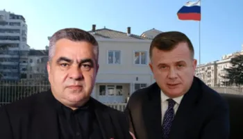‘Në protesta ka dorë Kremlini’! Ambasada ruse i përgjigjet Ballës dhe Gonxhes: Mos kërkoni armiq aty ku nuk ekzistojnë