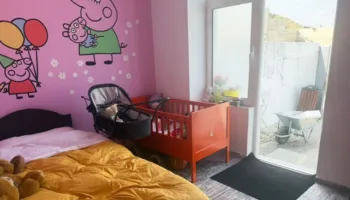 Nëna në burg me foshnjen 11 muajshe/ Reagon Drejtoria e Burgjeve: Respektuam ligjin
