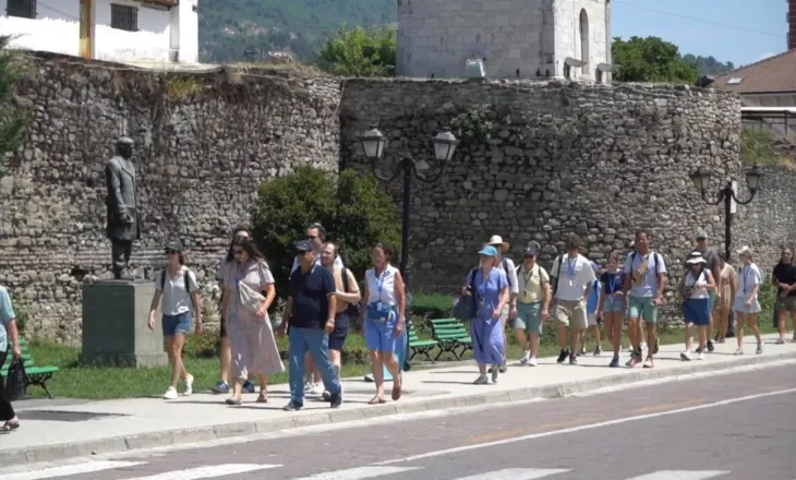 Nga Kalaja te traditat, Elbasani mirëpret vizitorë vendas e të huaj çdo ditë