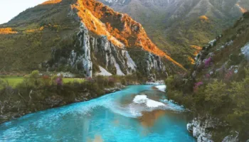 Nga Riviera te Alpet: Zbuloni “parajsat” e Shqipërisë që po “çmendin” turistët