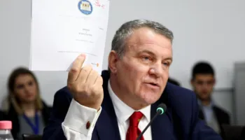 Nga socialist në kandidat i pavarur, Malaj shpall ambicien për Vlorën