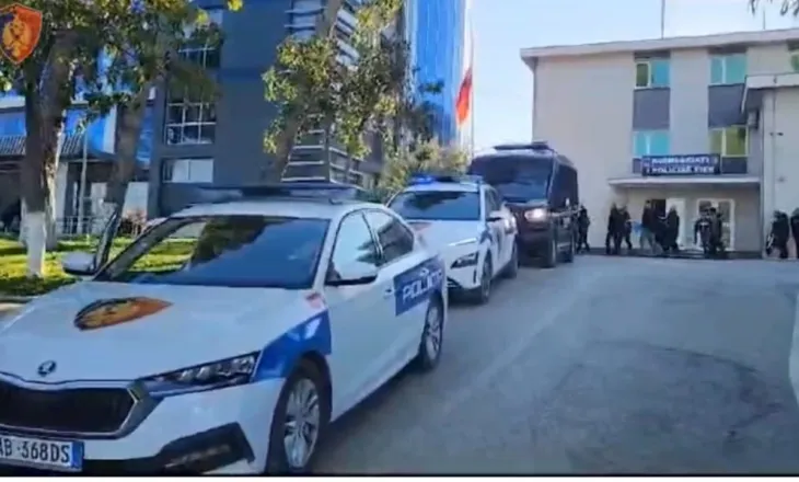 Ngjarja e rëndë në Fier/ Zbulohen detaje të reja: 15 vjeçarja kishte dhunuar edhe të ëmën, i shkaktoi lëndime fizike