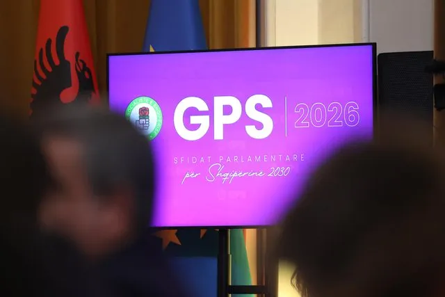 Ngjarja me Agron Shehajn dhe rrëzimi i punonjëses/ Deputetet e PS-së: Mizogjeni, sjellje e papranueshme!