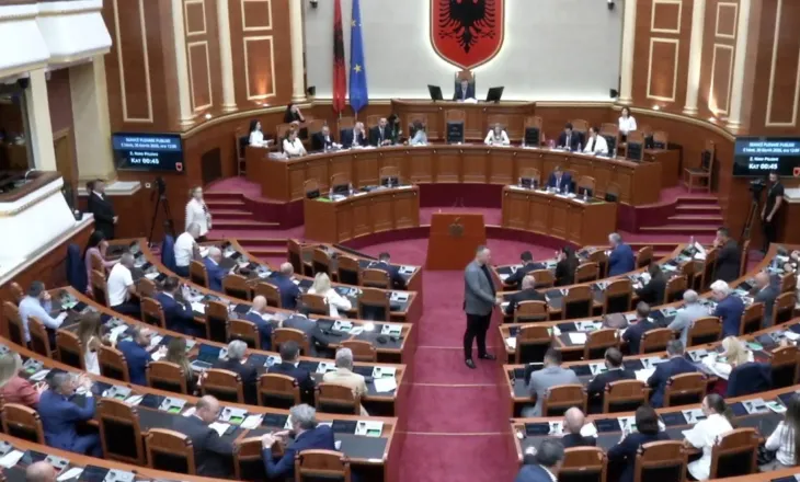 Nis Kuvendi, PD ndërpret bojkotin, e pranishme në seancë plenare