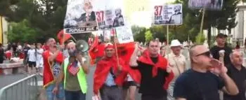 Nis marshimi nga sheshi “Skënderbej”, drejt Kryeministrisë/ Protestuesit kërkojnë dorëheqjen e kryeministrit