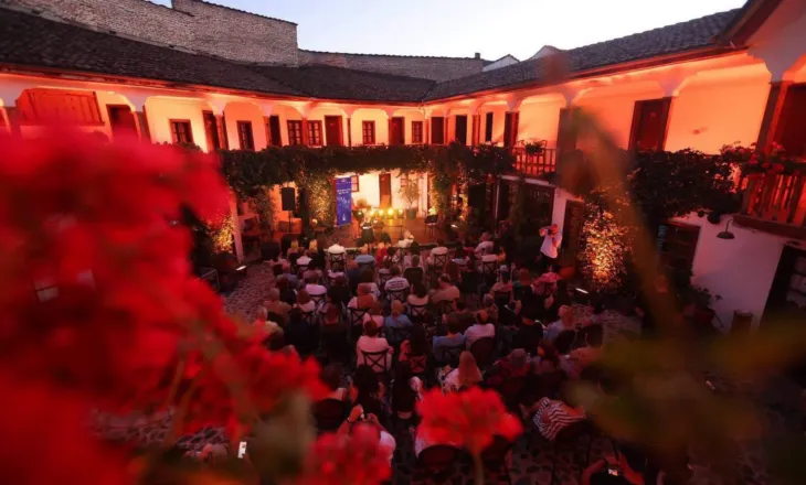 Nis në Korçë “MIK Festival”, edicioni i 9-të u çel me koncert jazz nga Morina Trio