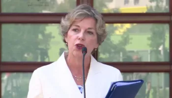 “Nis ngritja e Institutit të Tumoreve”, ministrja Sala njofton ndryshimet: Hiqet limiti i moshës për check-up