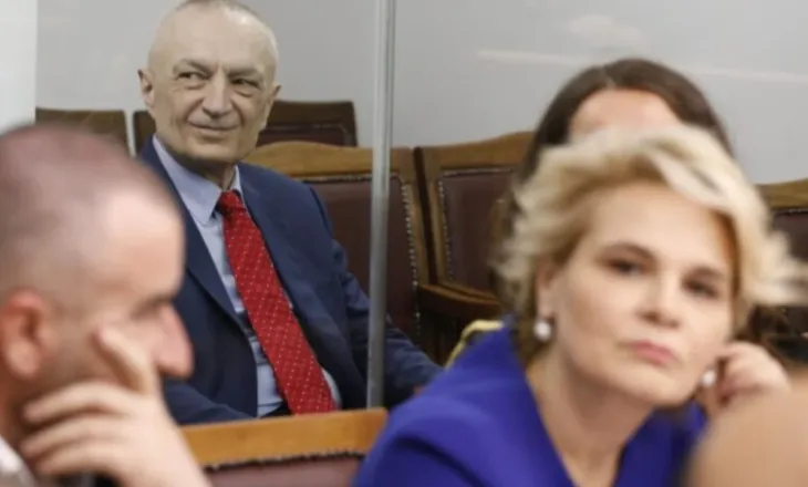 Nis seanca Meta-Kryemadhi në GJKKO, gjykata rrëzon kërkesën e ish-presidentit për të dalë nga kafazi i xhamit