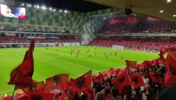 “Një ndeshje futbolli zgjat 90 minuta, markat ndërtohen në vite”, ja si FSHF u shndërrua në një brand në 10 vjet