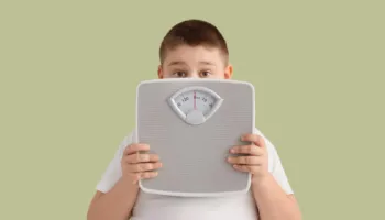 Një teori 42-vjeçare mbi obezitetin tek fëmijët mund të jetë e gabuar