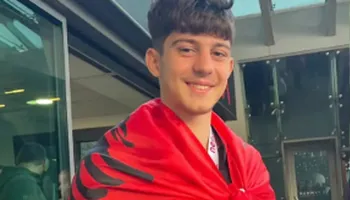 Një tjetër sukses ndërkombëtar për 15-vjeçarin shqiptar, Loris Qose fiton medaljen e artë