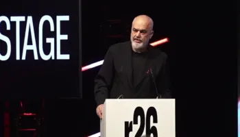 “Nuk e sollëm AI në qeveri për të zëvendësuar nëpunësit publikë”, Rama: Gjykimi dhe llogaridhënia mbetet njerëzore