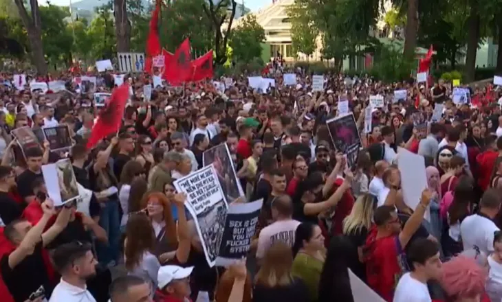 “Nuk është protestë hallexhinjsh”, gazetari: Rama s`është budalla politik, i lexon mirë mesazhet