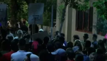 ‘Nuk janë pjesë e protestës’, qytetarët distancohen nga incidenti te Komisariati 3: 4 persona ishin të infiltruar