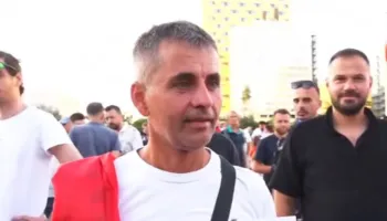 ‘Nuk jemi dëmshpërblyer për përmbytjet’, protestuesi: U ktheva nga emigrimi dhe investova 100 mijë euro, bëra gabim