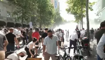 “Nuk kanë më numrat e dikurshëm”, analisti zbulon arsyen e dhunës në protestë: Organizatorët dhe pagatorët nuk janë të kënaqur