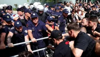 “Nuk na përfaqësoni”, qytetarët sot protestë para Kuvendit: Parlament i krimit