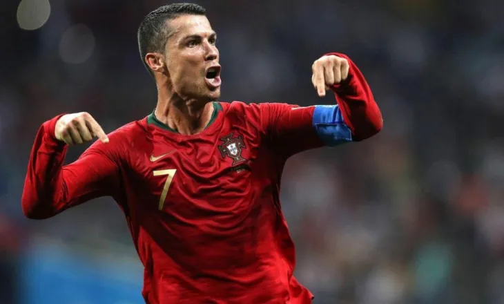 “Nuk tërhiqem”/ Cristiano Ronaldo përgënjeshtron motrën e tij: Nuk marr më vendime të nxituara