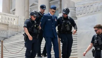Pa akte dhune, Uashingtoni kërkon shkarkimin e Trump! Arrestohet në Capitol Hill majori i Forcave Ajrore Amerikane