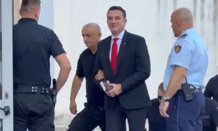 Padia ndaj Ols Dados, Erion Veliaj në Gjykatën Administrative: Për 540 ditë më ka rrëmbyer nga detyra dhe nga familja
